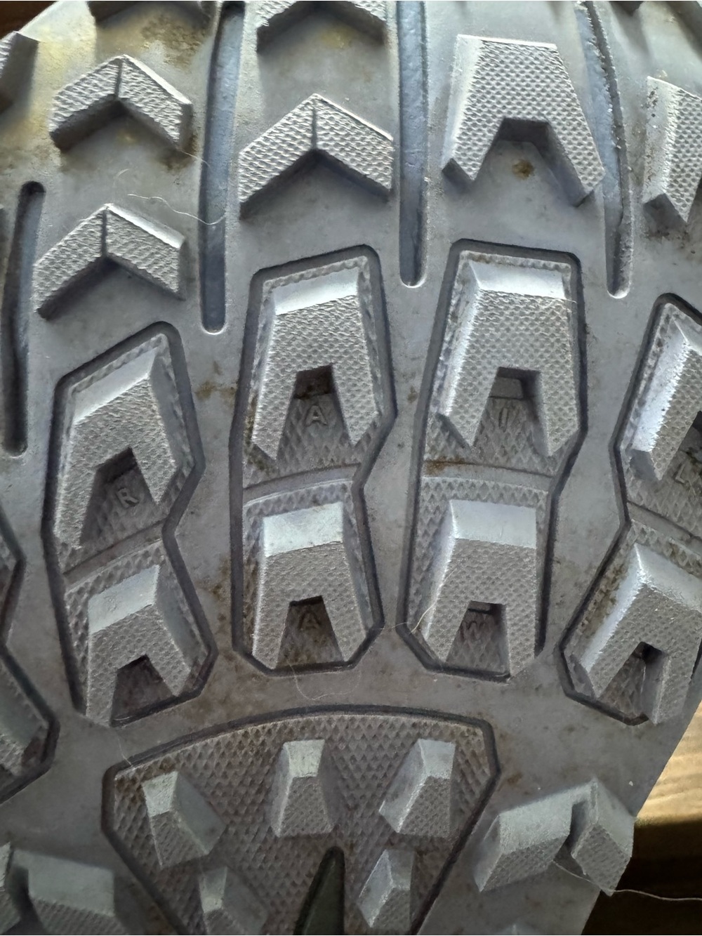 Altra Hiking Boots - Women’s Lone Peak 9 Waterproof Mid - Picture 3 of 5